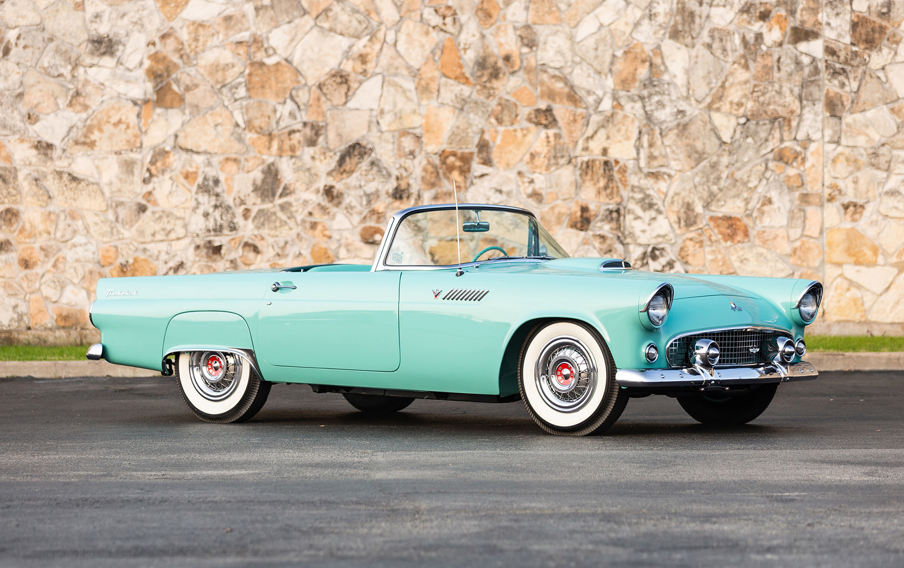 【ag】DaliaSolido NO31 FORD THUNDERBIRD 1955 Ford Thunderbird | Gooding Christie's